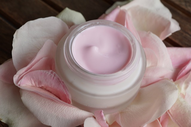 Ile czasu odczekać po nałożeniu serum? Ile czasu odczekać po nałożeniu serum?
