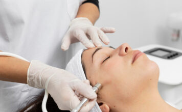 Dermapen na zmarszczki – naturalna stymulacja skóry do regeneracji Dermapen na zmarszczki